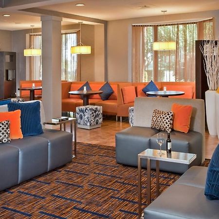 מלון Courtyard By Marriott פרדריק מסעדה תמונה
