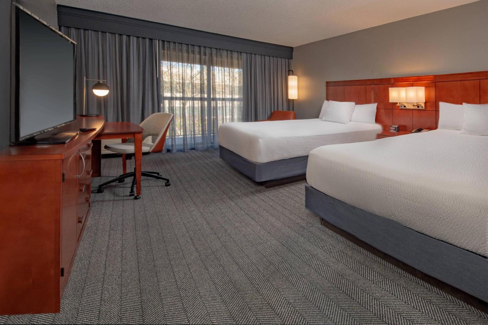 מלון Courtyard By Marriott פרדריק מראה חיצוני תמונה
