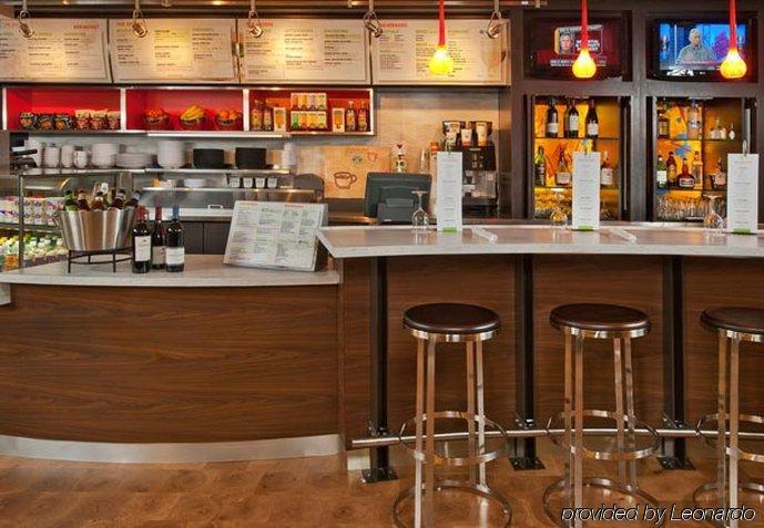 מלון Courtyard By Marriott פרדריק מסעדה תמונה