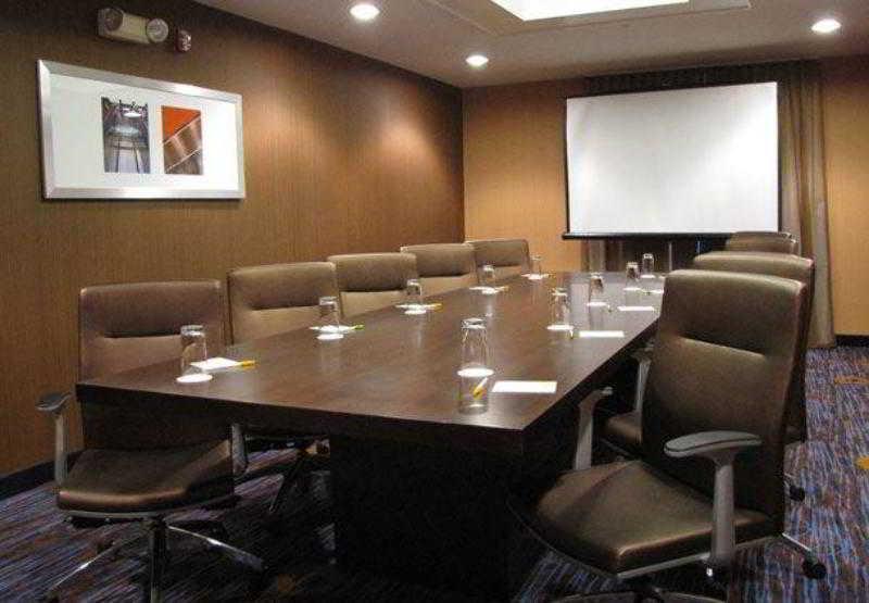 מלון Courtyard By Marriott פרדריק מתקנים תמונה